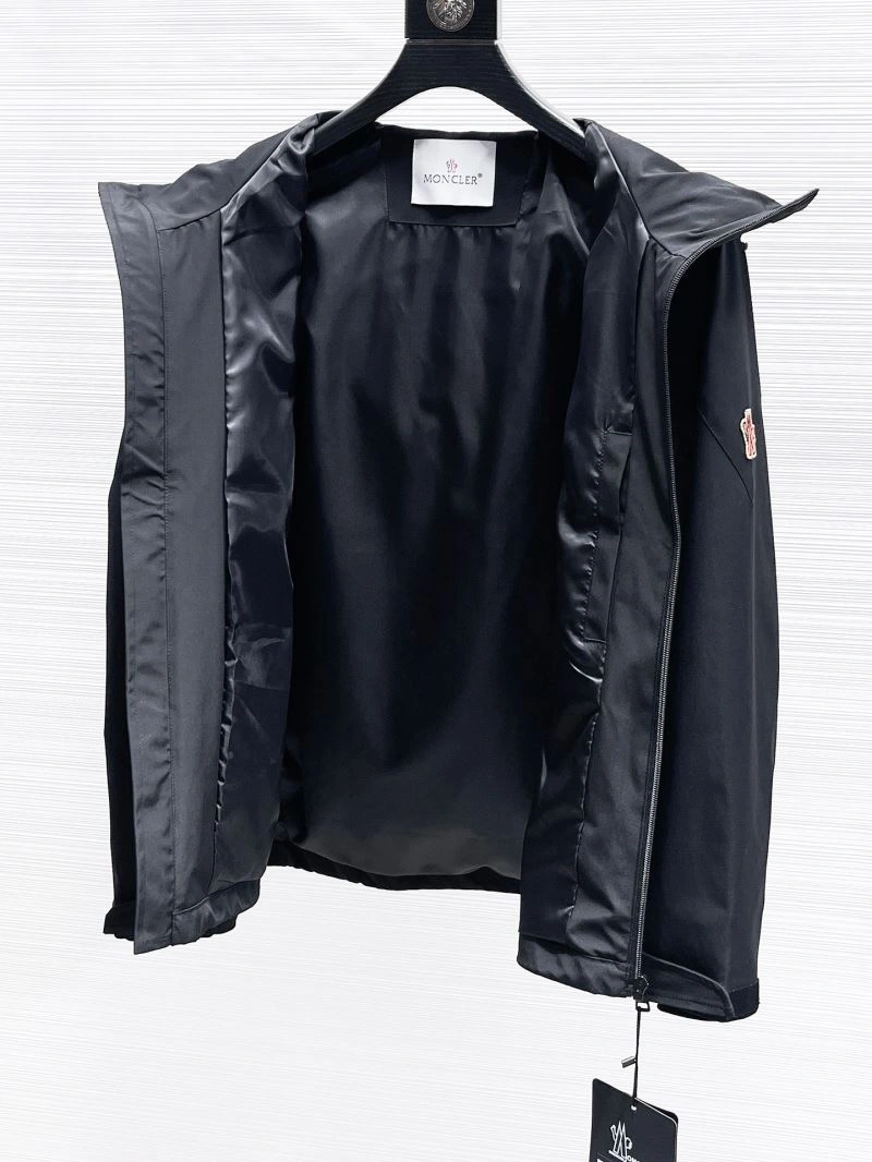 Moncler Outwear Trendy 140171