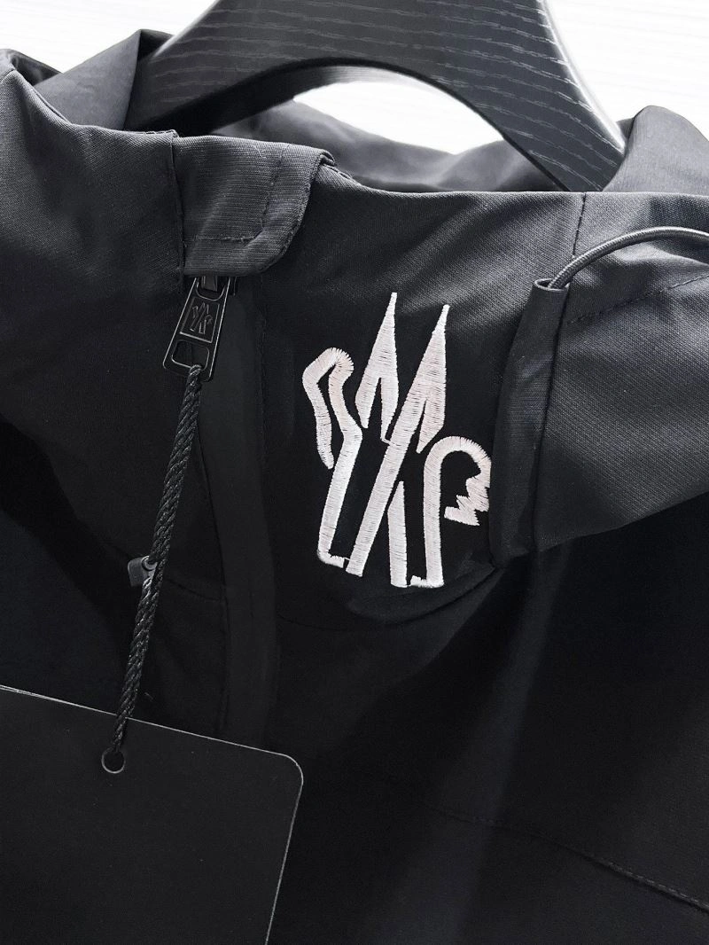 Moncler Outwear Trendy 140171