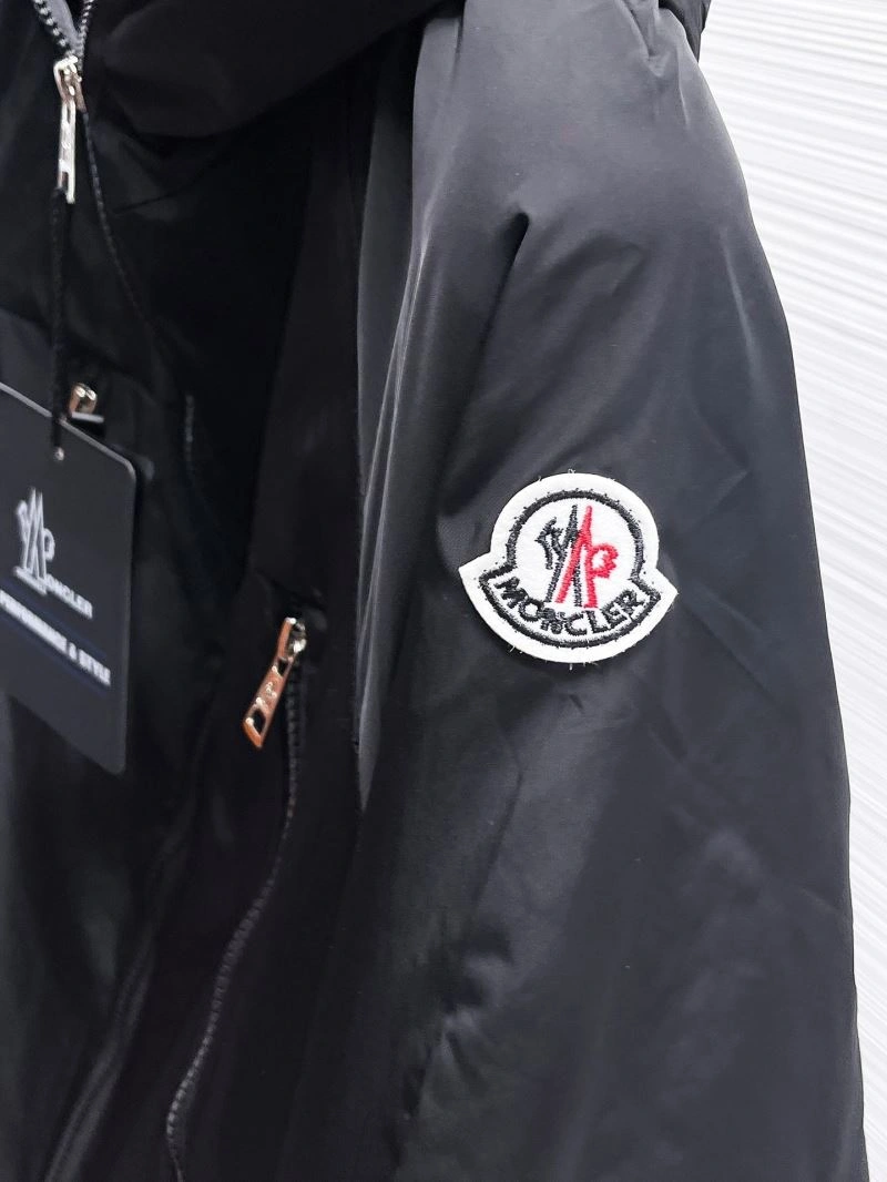 Moncler Outwear EasyCare 140159