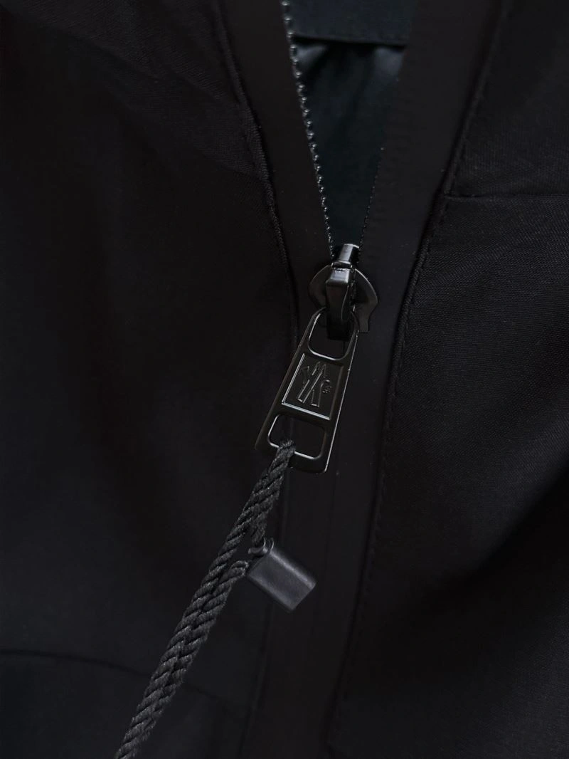 Packable Moncler Outwear 140168