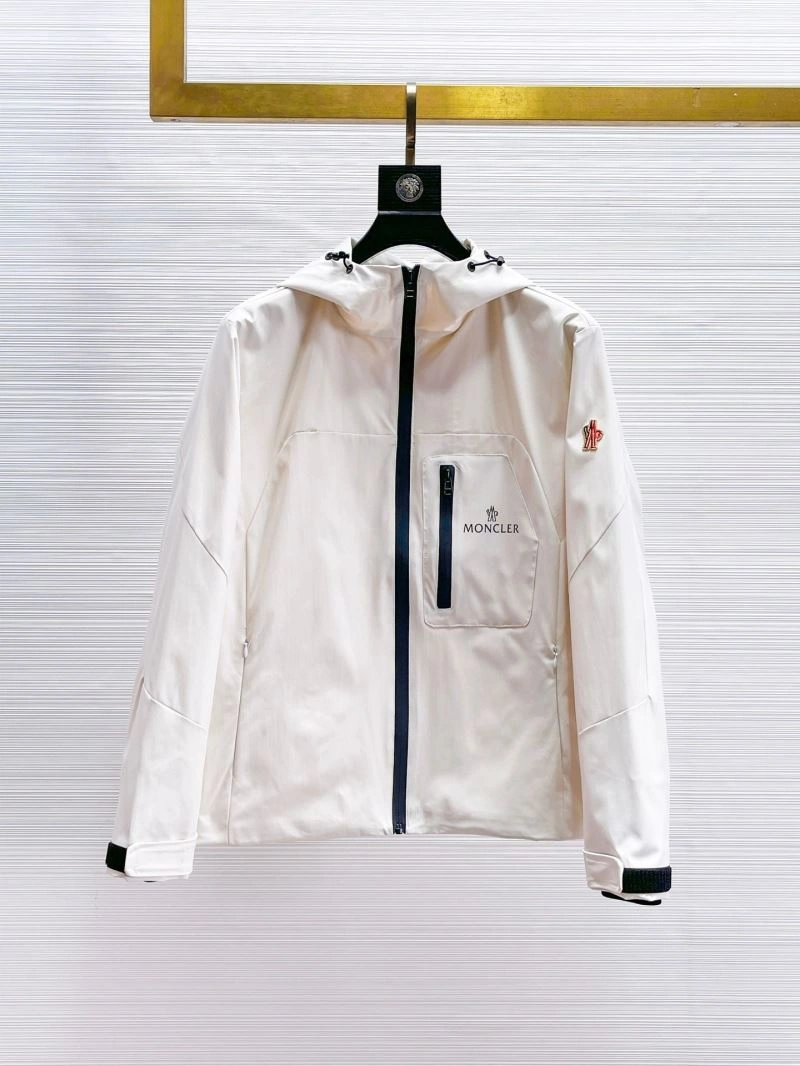 Moncler Outwear Timeless 140169
