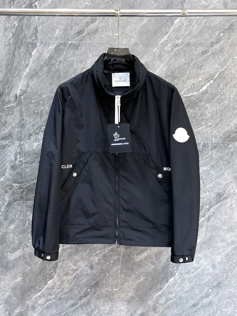 Moncler Outwear Refined 140155