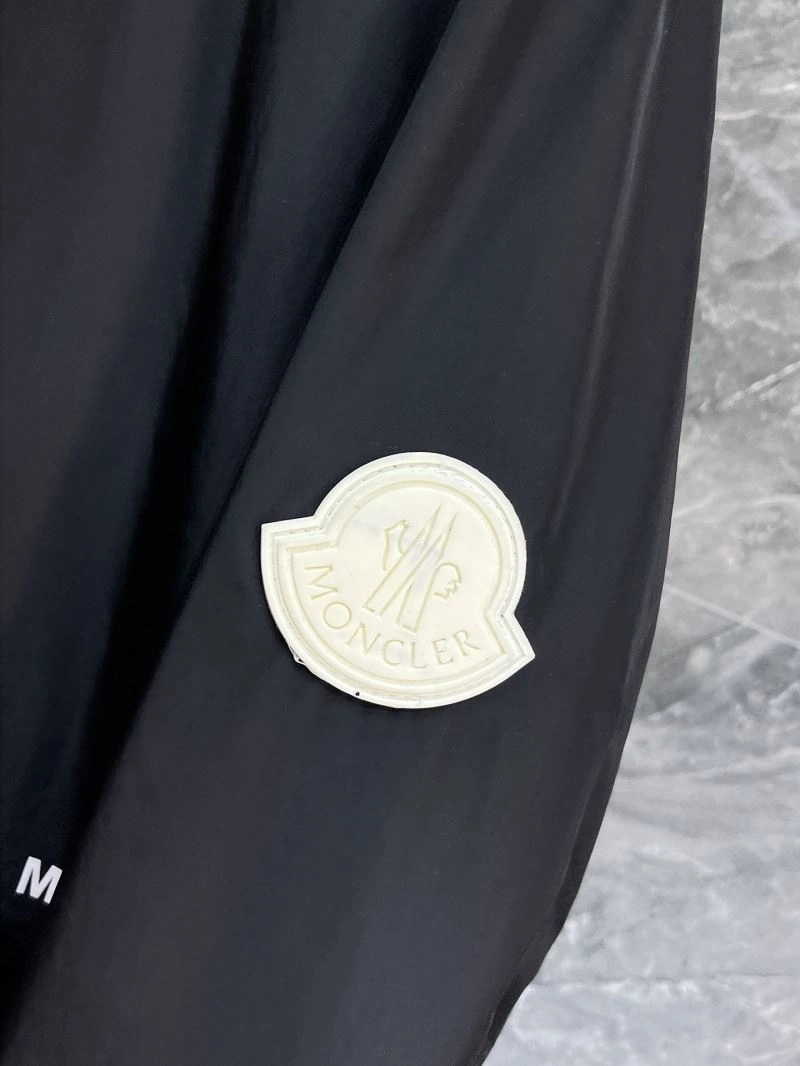 Moncler Outwear Refined 140155