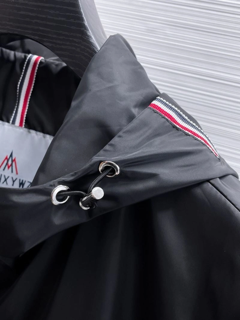 Moncler Outwear QuickDry 140175