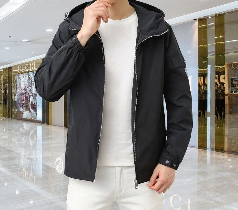 Moncler Outwear Flexible 140153