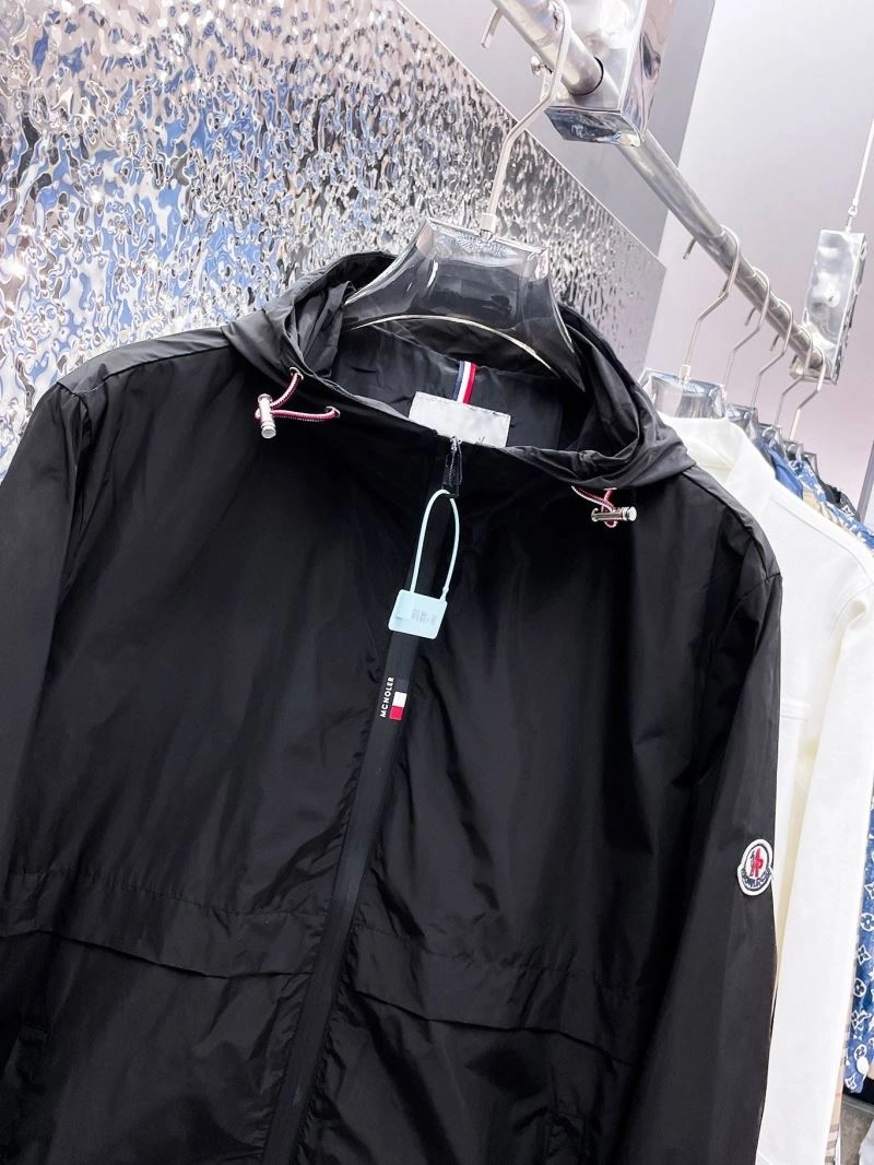 Timeless Moncler Outwear 140156