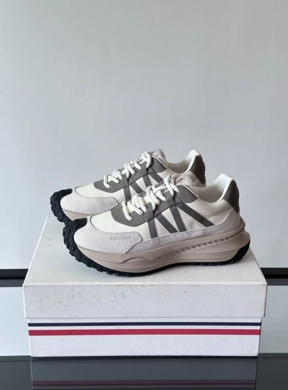 ComfortFit Moncler Shoes 4221