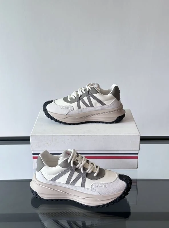ComfortFit Moncler Shoes 4221