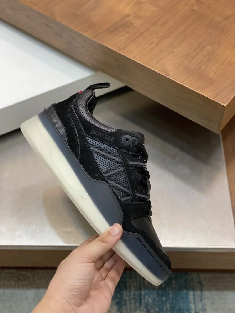Snug Moncler Shoes 13648