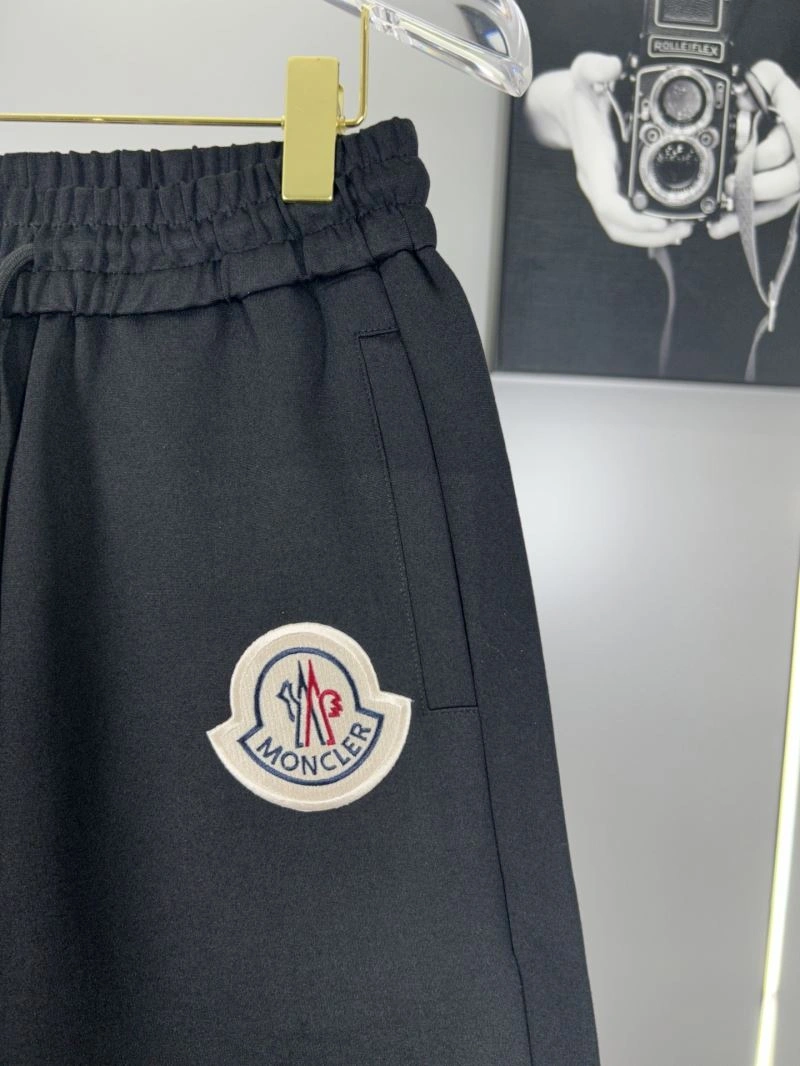 Moncler Short Pants Comfortable 142744