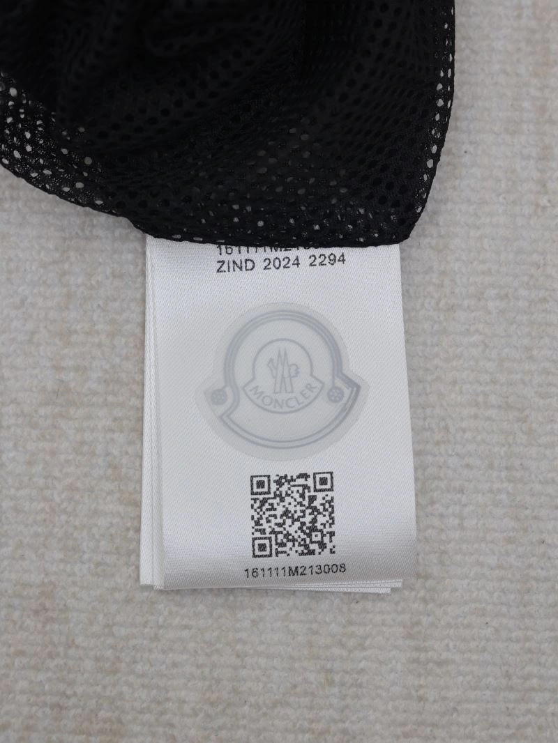 Moncler Short Pants Bold 142749
