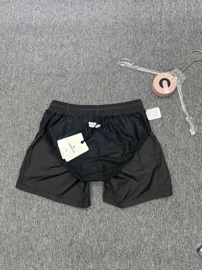 Moncler Short Pants TechFriendly 143317