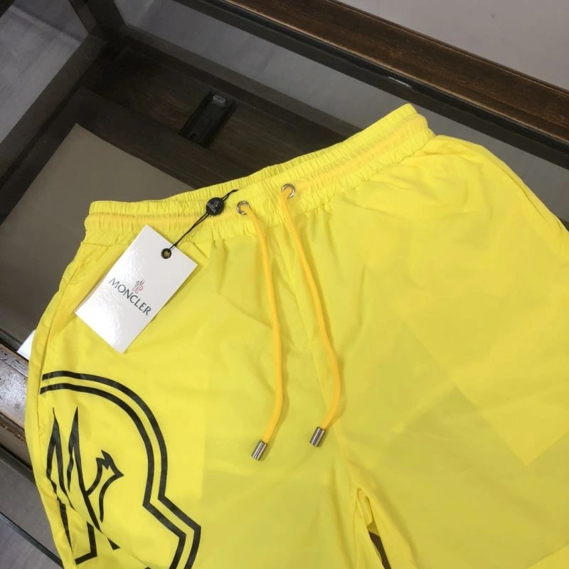 Practical Moncler Short Pants 143305