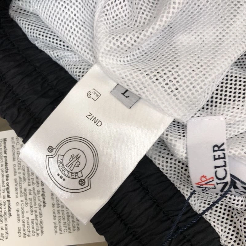 Moncler Short Pants FashionForward 143303