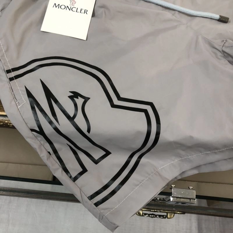 Cozy Moncler Short Pants 143302