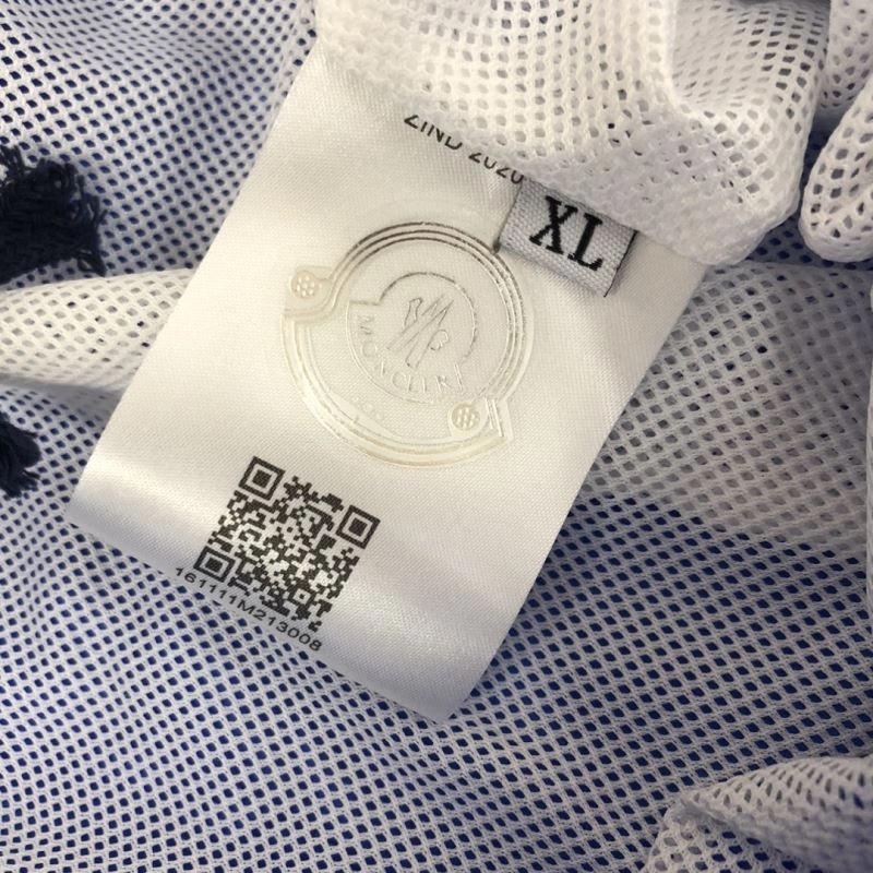Moncler Short Pants Stylish 143290