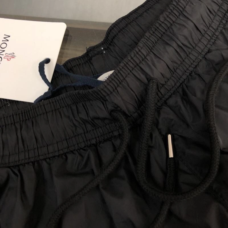 Moncler Short Pants Breathable 143275