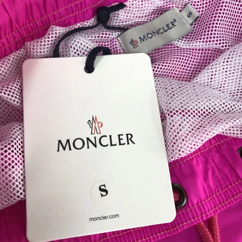 Sustainable Moncler Short Pants 143270