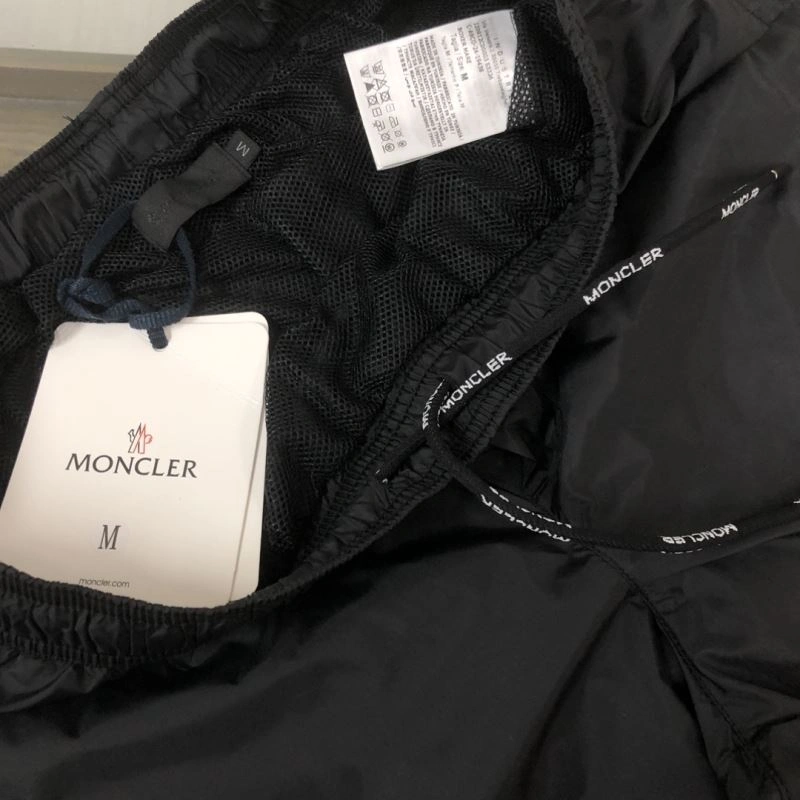 Moncler Short Pants FastDry 143254
