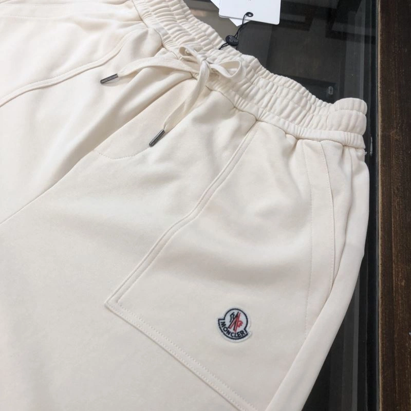 Chic Moncler Short Pants 143250