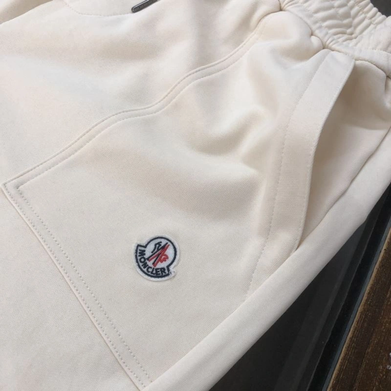 Chic Moncler Short Pants 143250
