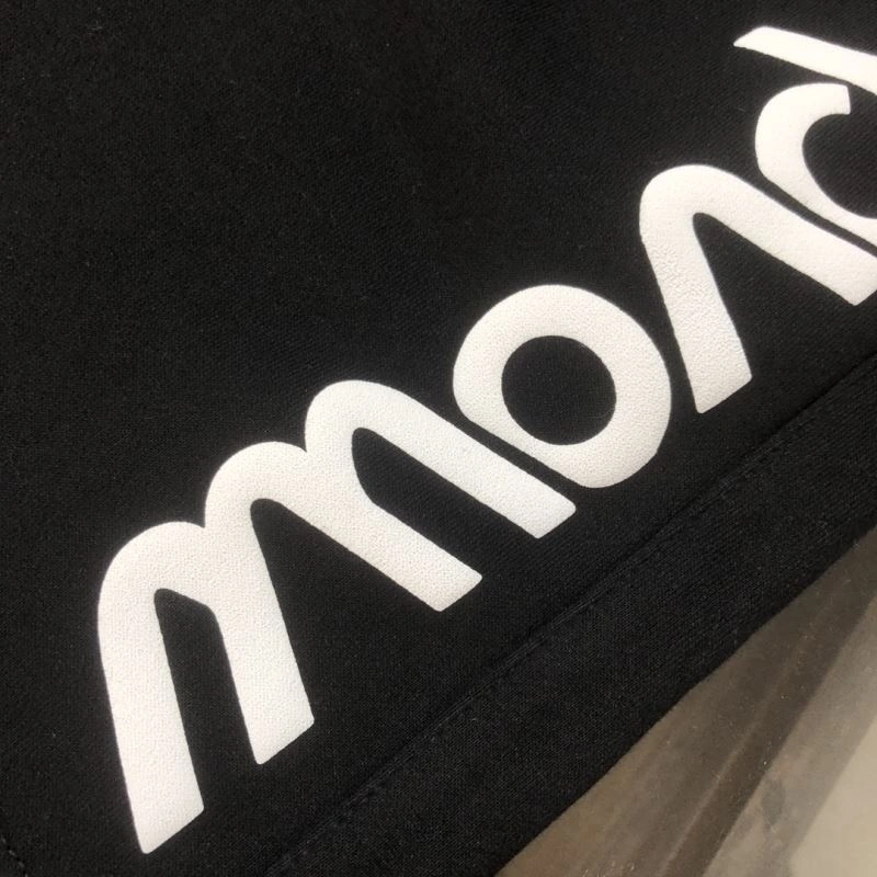 Moncler Short Pants Lightweight 143241