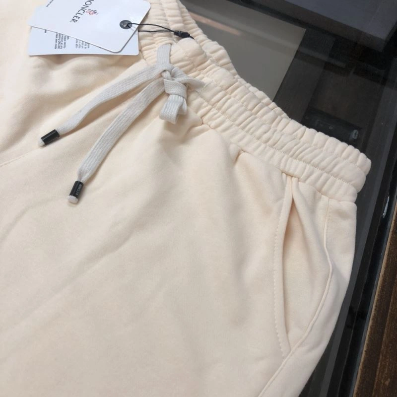 DailyWear Moncler Short Pants 143236