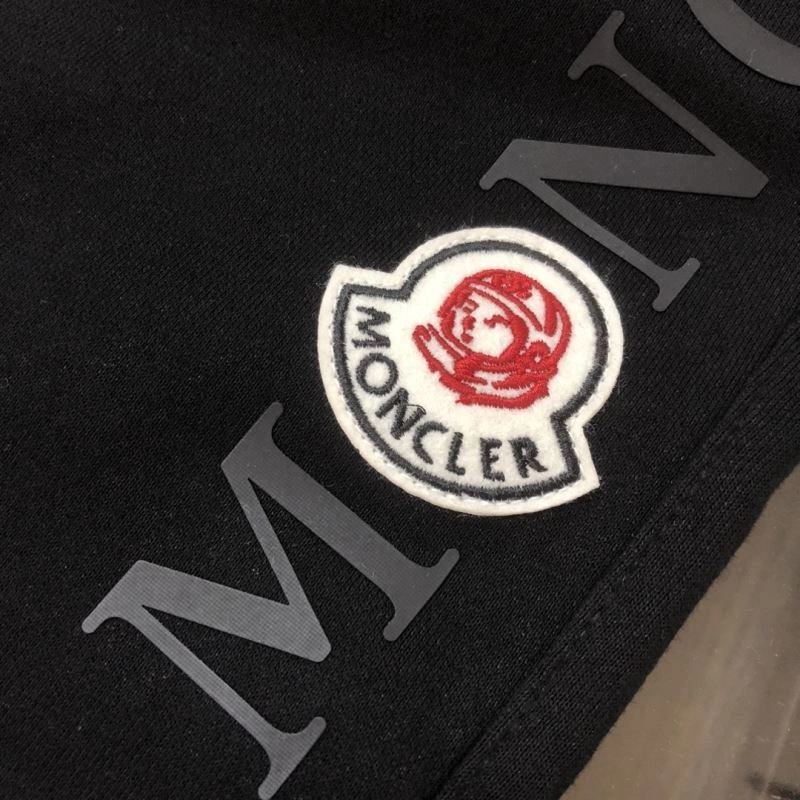 Moncler Short Pants Resilient 143233