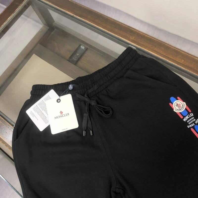 Moncler Short Pants WellDesigned 143235
