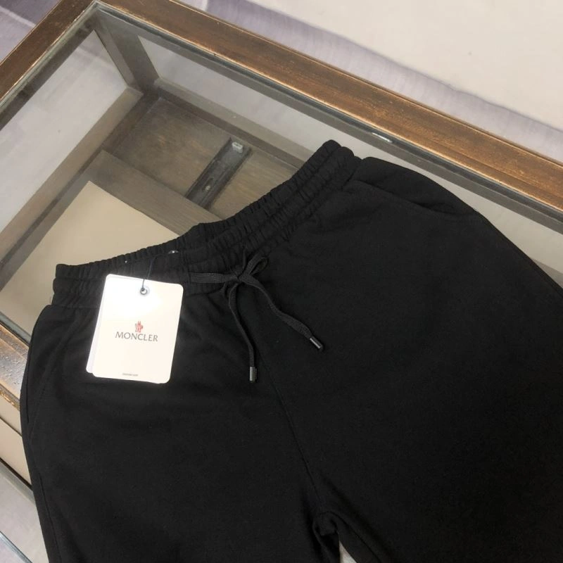 Durable Moncler Short Pants 143206