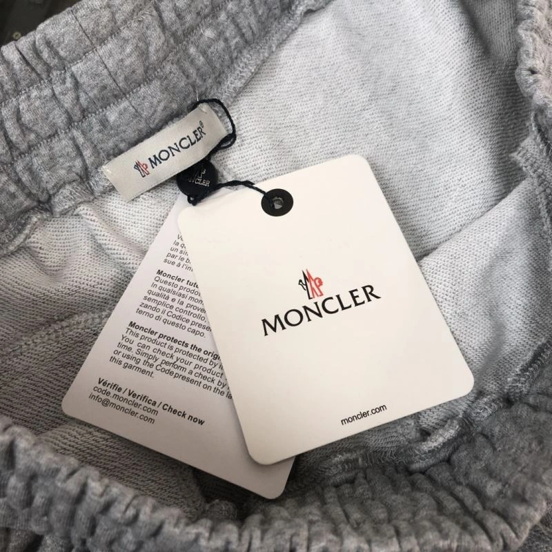 TravelReady Moncler Short Pants 143207