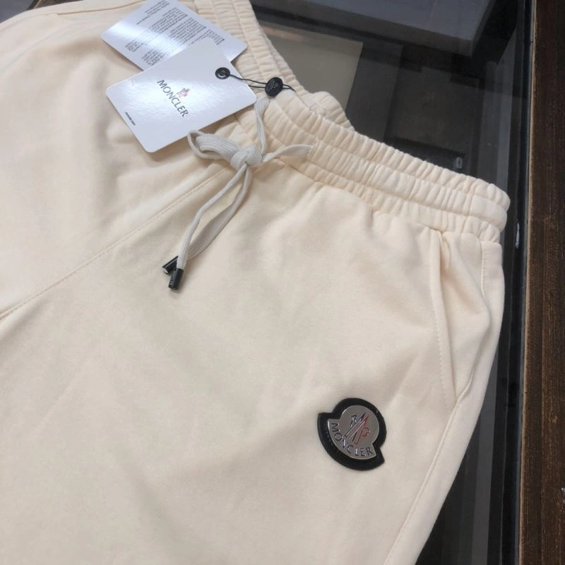 Moncler Short Pants Resilient 143203
