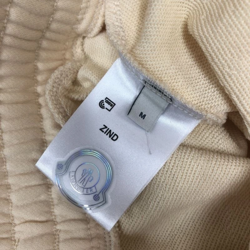 Moncler Short Pants Resilient 143203