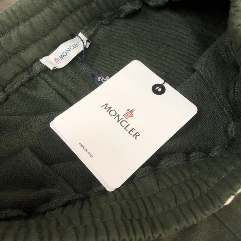 Moncler Short Pants Lightweight 143213