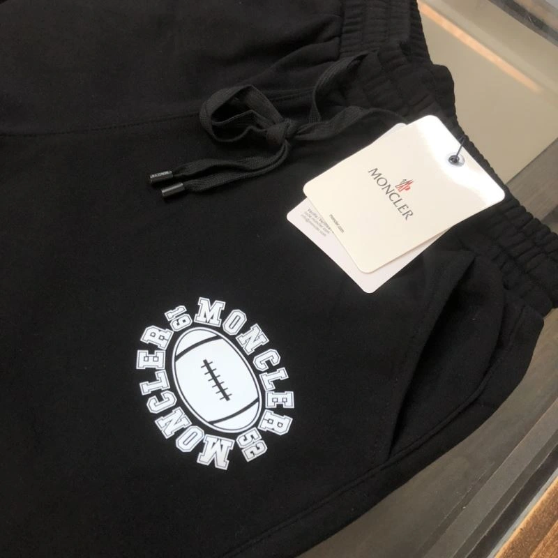 Moncler Short Pants Packable 143196