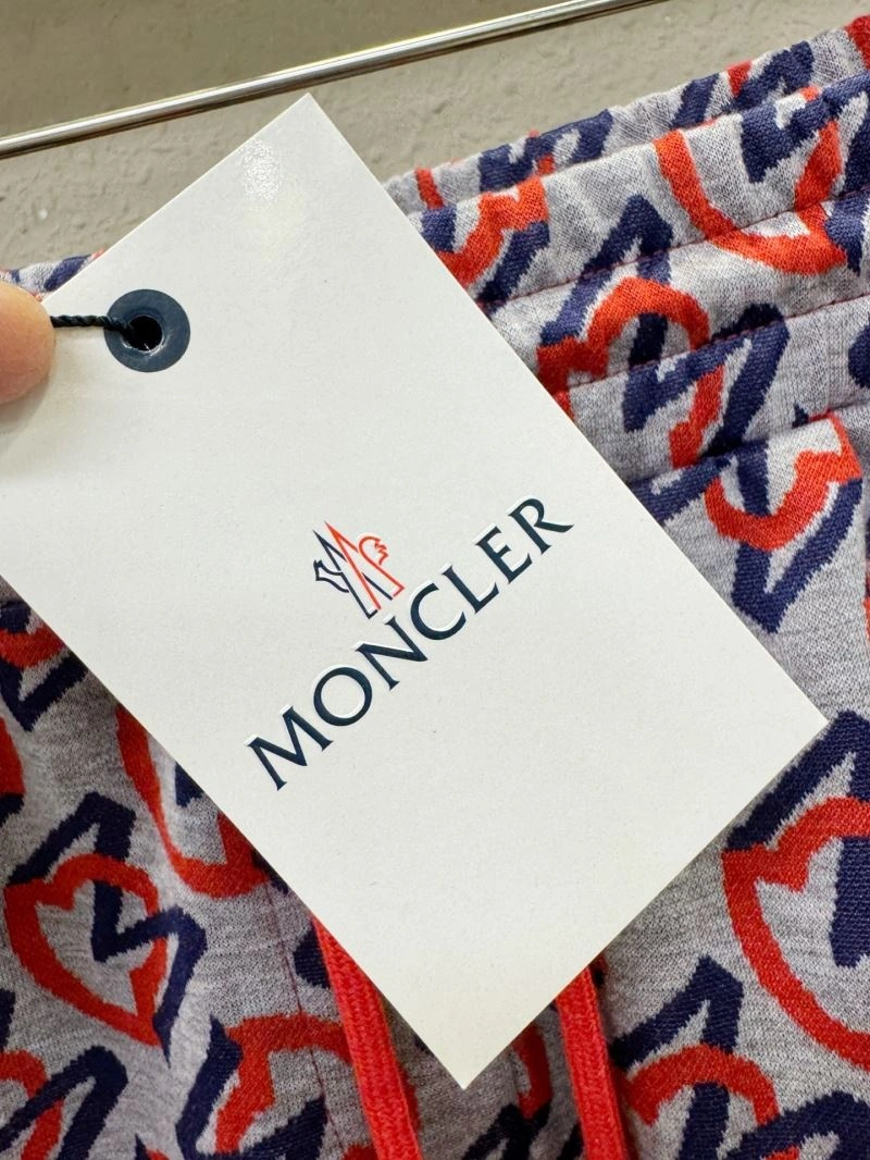 Moncler Short Pants Bold 142378