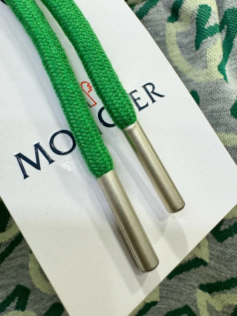 MultiPurpose Moncler Short Pants 142372