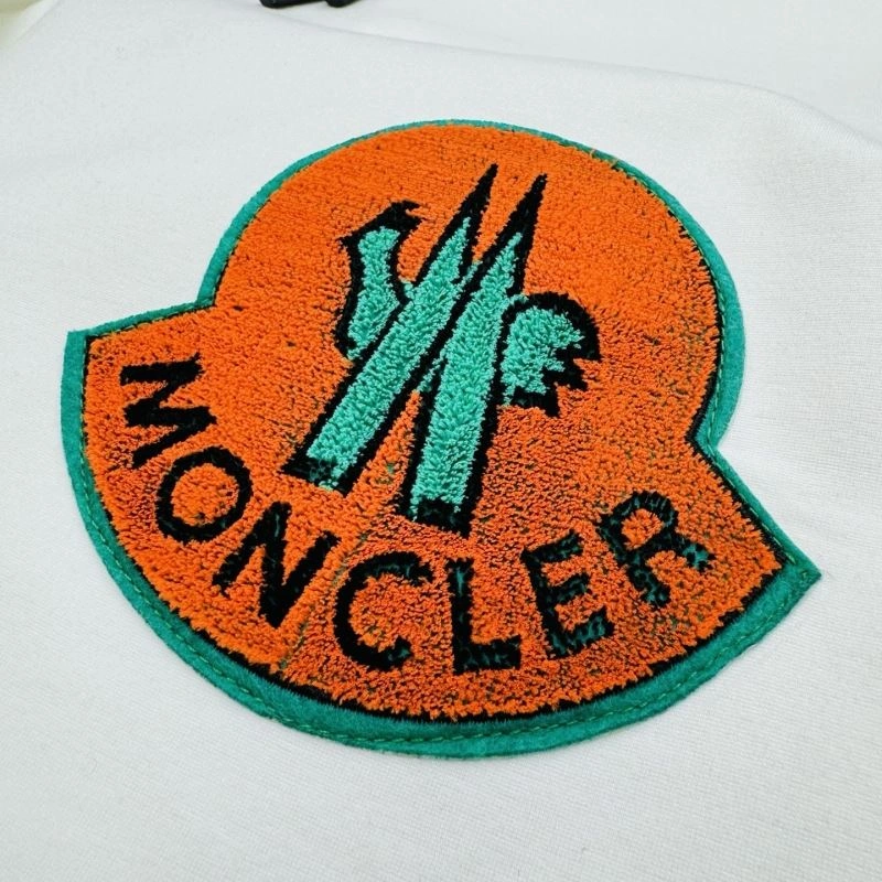 GoAnywhere Moncler Short Pants 142376