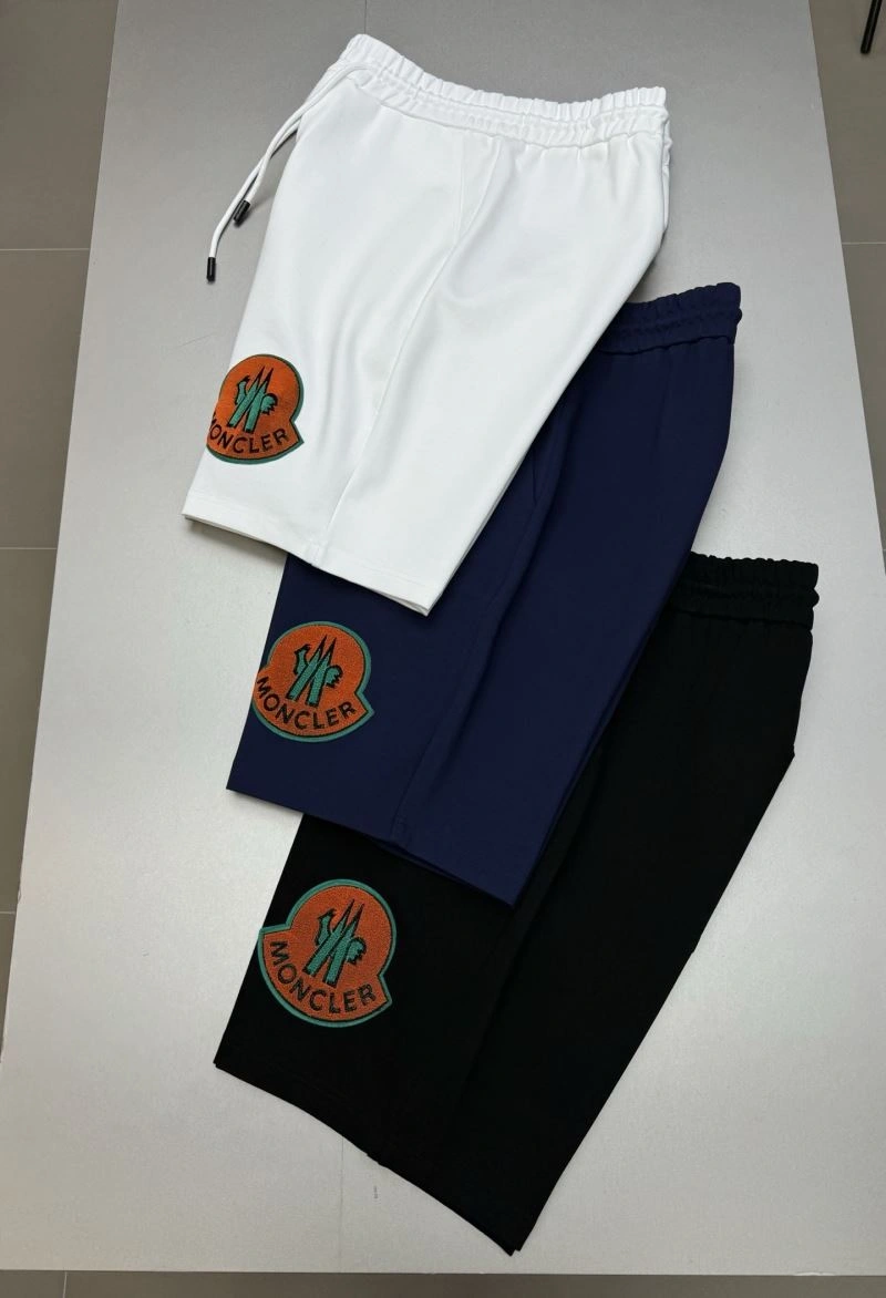 GoAnywhere Moncler Short Pants 142376