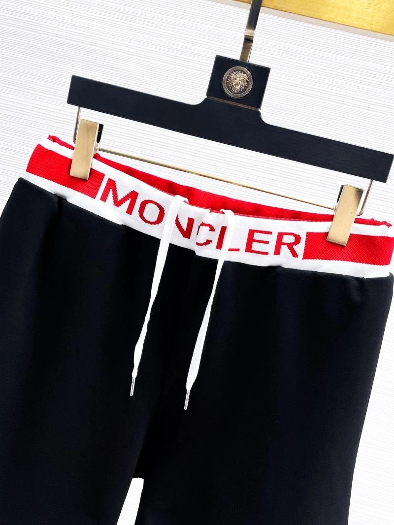 Moncler Short Pants Sophisticated 142369