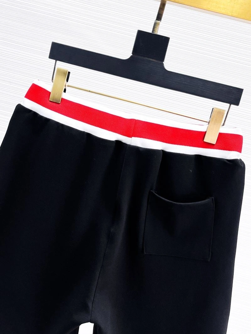 Moncler Short Pants Sophisticated 142369