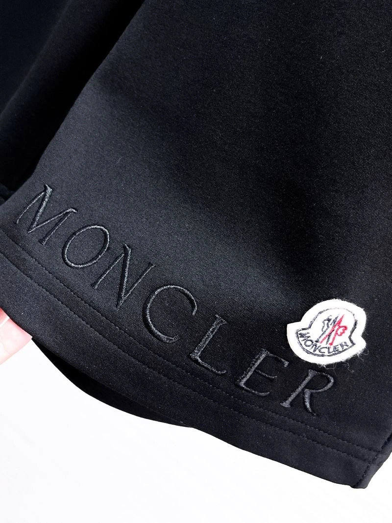 Moncler Short Pants Sophisticated 142369