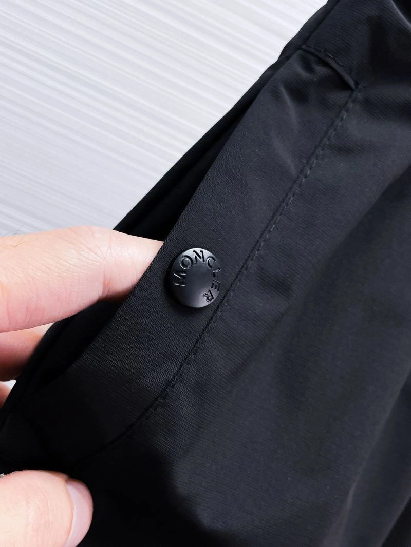 Moncler Short Pants WellDesigned 142362