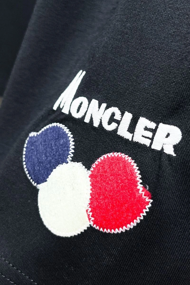 Youthful Moncler Short Pants 142368