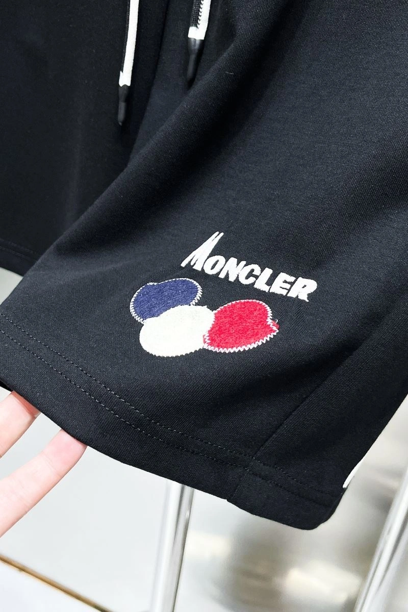 Youthful Moncler Short Pants 142368
