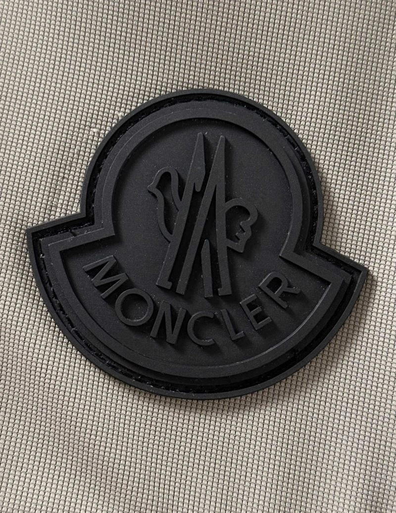 Youthful Moncler Short Pants 142360