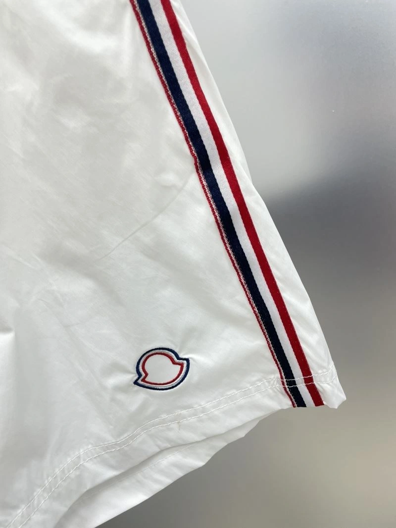 Moncler Short Pants Stylish 142351