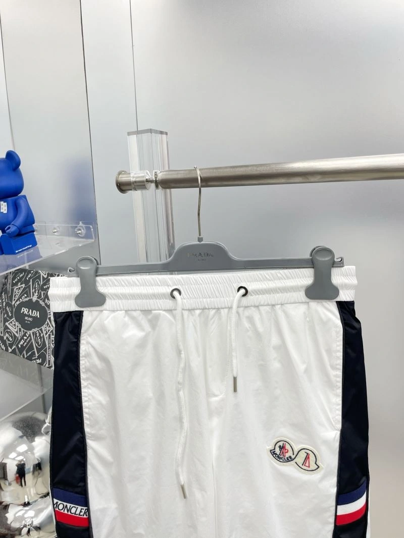 ZipUp Moncler Short Pants 142350