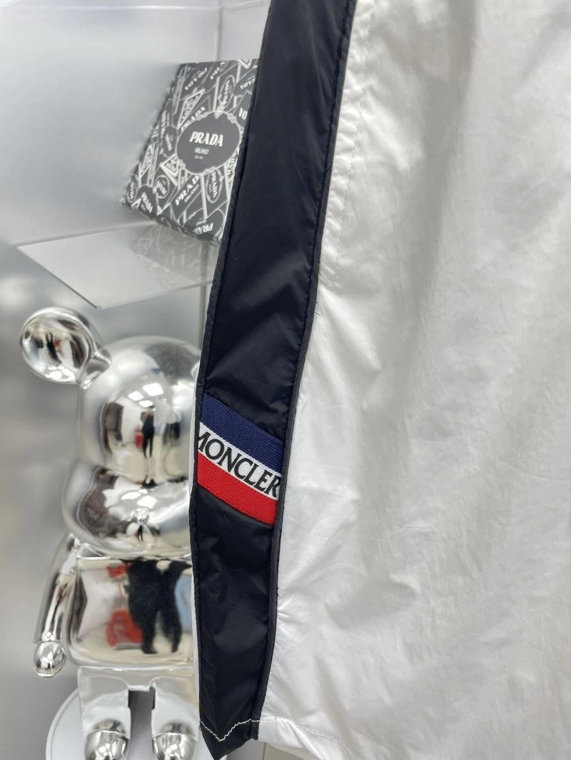 ZipUp Moncler Short Pants 142350