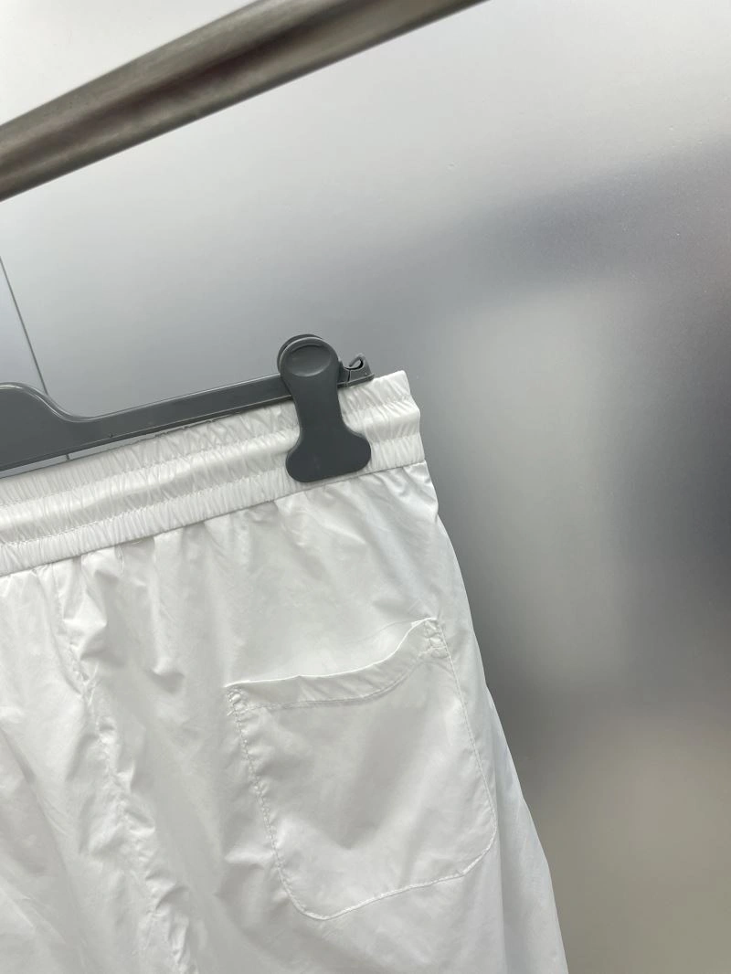 ZipUp Moncler Short Pants 142350